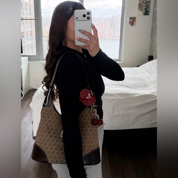 vintage Dooney & Bourke Shoulder Bag - Picture 7 of 8